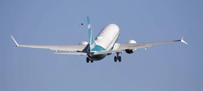 Ρωσία: Boeing με 170 άτομα άλλαξε πορεία εξαιτίας βλάβης -Προσγειώθηκε με έναν κινητήρα